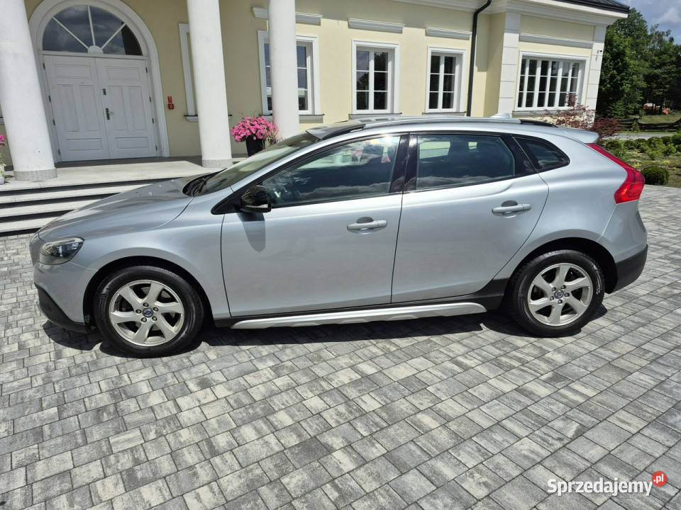 Volvo V40 16 115 CROSS CANTRY navi chromy II 234456km Drelów sprzedam