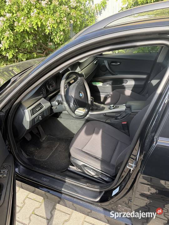 BMW E91 2007 20d uszkodzony silnik aluminiowe felgi