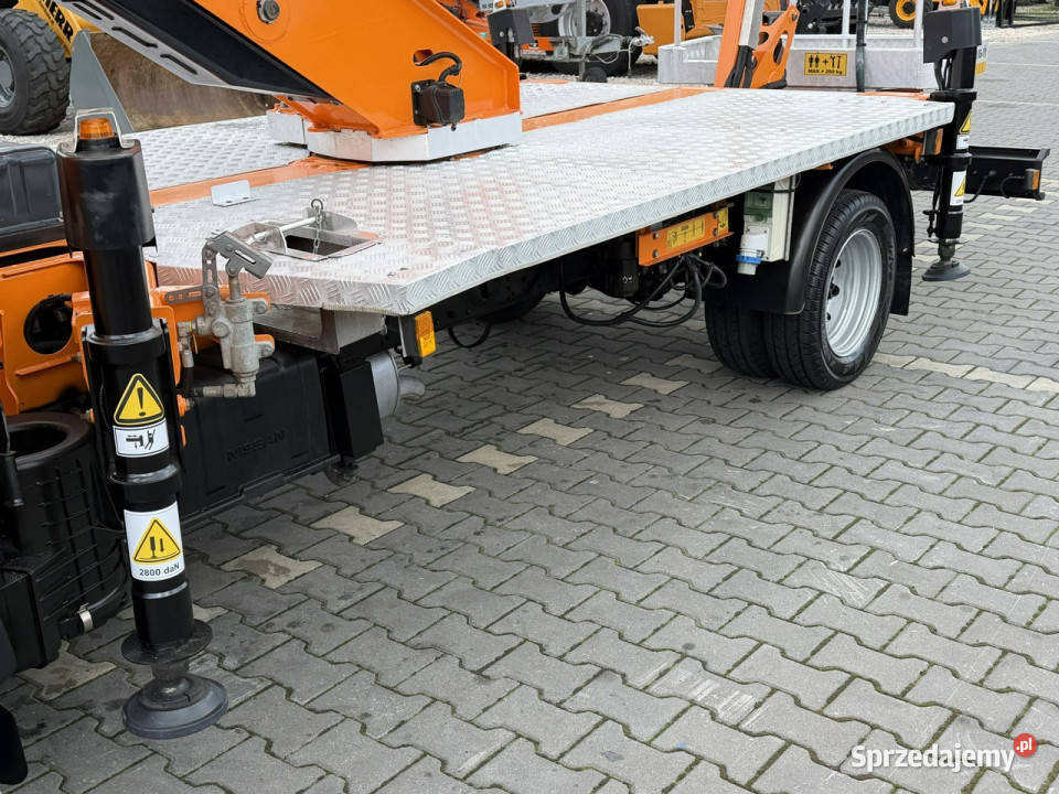 Nissan Cabstar Zwyżka Podnośnik Koszowy ISOLI wspomaganie kierownicy Nissan Widełki