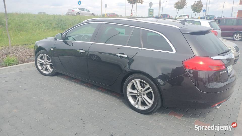 Sprzedam Opel Insignia rocznik 2010r pojemność Prudnik sprzedam