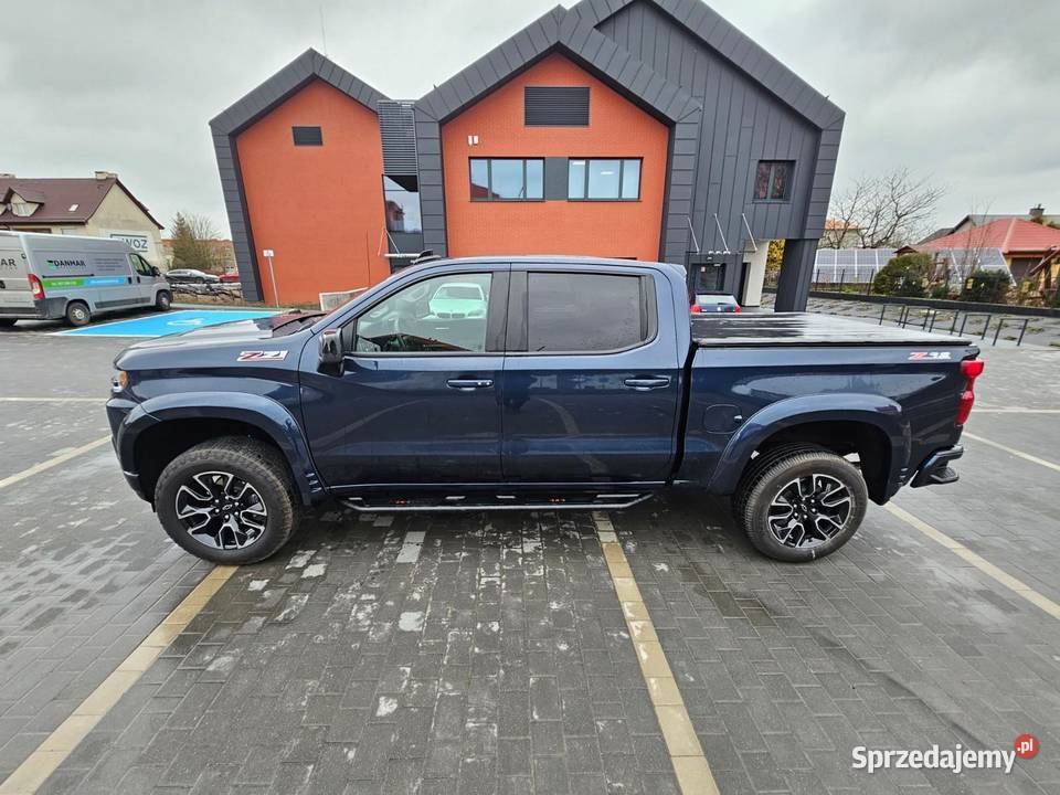 CHEVROLET Silverado 1500 Z71 RST 53L V8 4x4