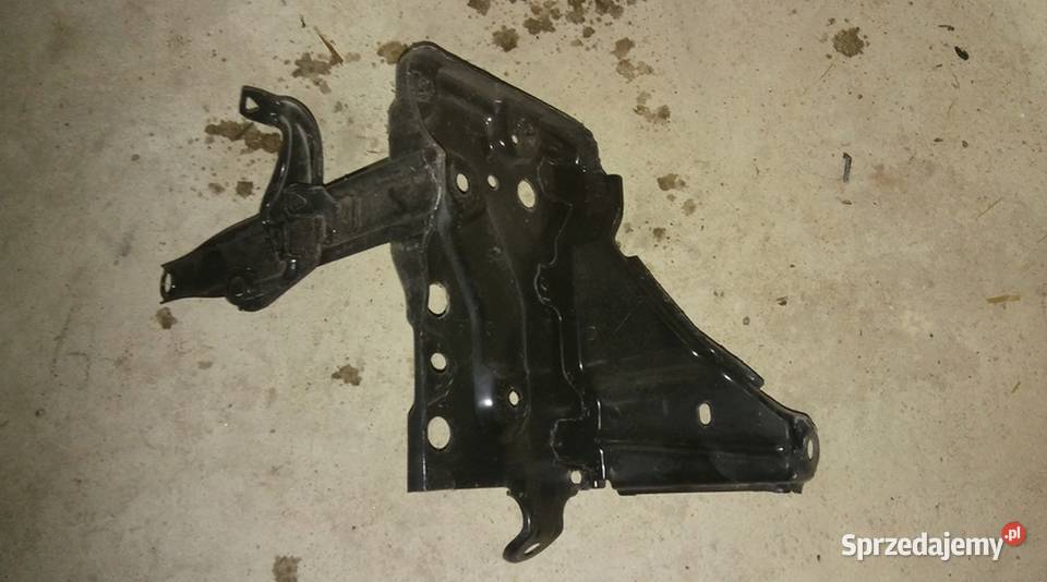 METALOWA PODSTAWA AKUMULATORA YARIS II śląskie