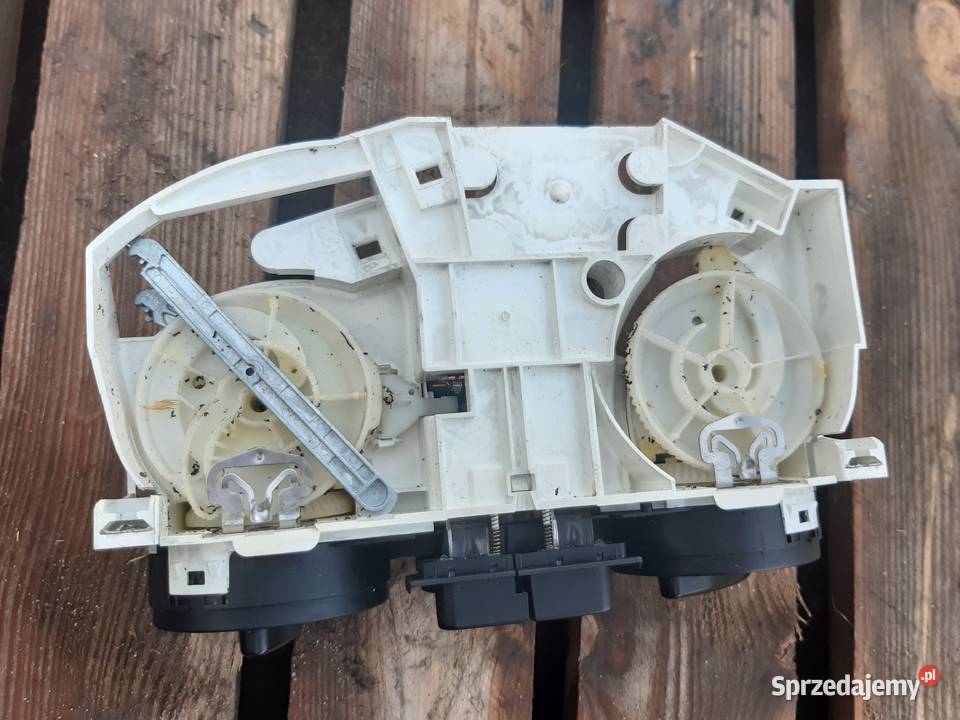 Toledo II Leon I Panel sterowania nawiewem Rok produkcji 2000 sprzedam