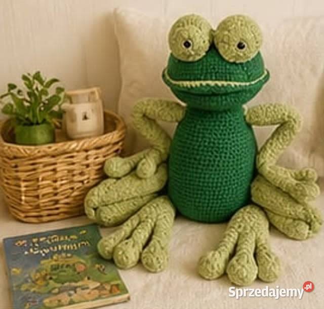 Ręcznie robiona szydełkowa żabka amigurumi