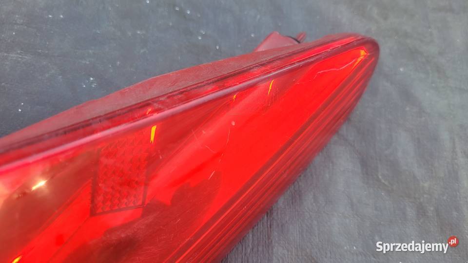 PEUGEOT 607 LIFT LAMPA PRAWY TYŁ śląskie