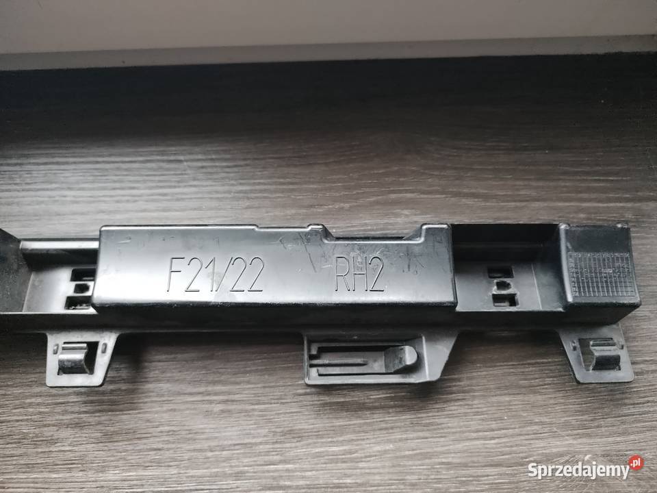 BMW F2122 Ślizg LIstwa Mocujaca Progu RH2 Białystok