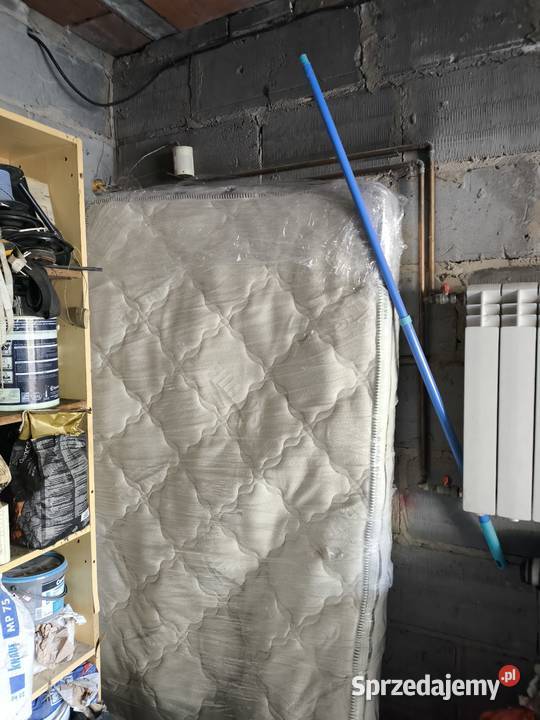 Sprzedam materace powystawowe nowe 80100160180