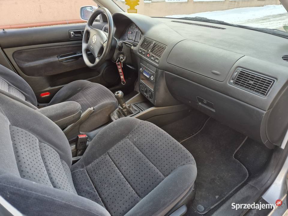 VW GOLF 4 HATCHBACK 1400 BENZYNA sprzedam