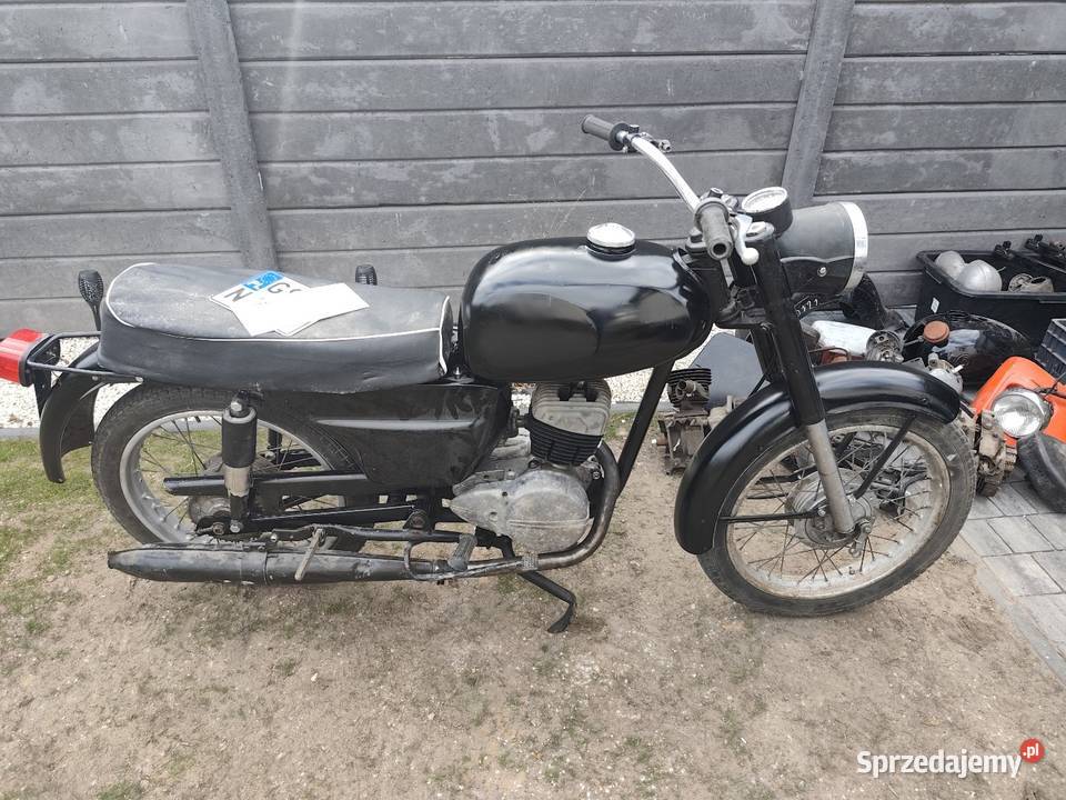 Wsk 125 zarejestrowana dużo części Nekla