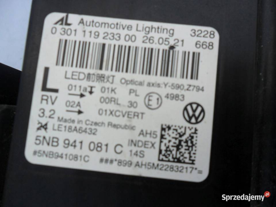 Volkswagen Tiguan 5NB Lift reflektor lewy Nowy Tomyśl sprzedam