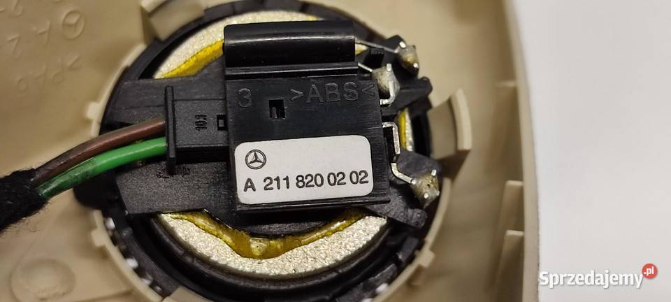 MERCEDES W211 OSŁONA TRÓJKĄT DRZWI PRAWY PRZÓD