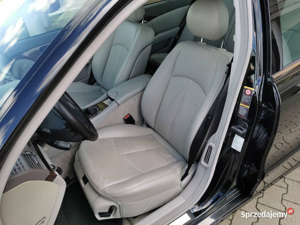 MERCEDES 04r E240 26 V6 177 MANUALJASNE SKÓRY Klasa E