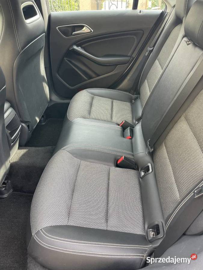 Mercedes Benz CLA 2017 15 Diesel 155000 przebieg nieuszkodzony sprzedam