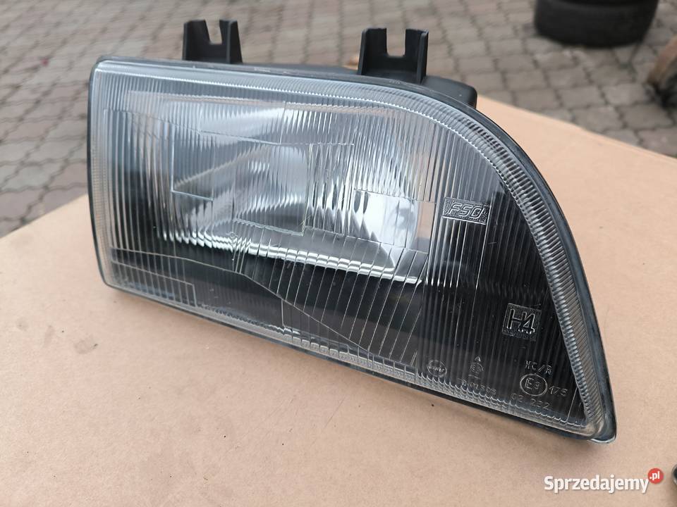 Polonez Caro lampy przednie Stalowa Wola