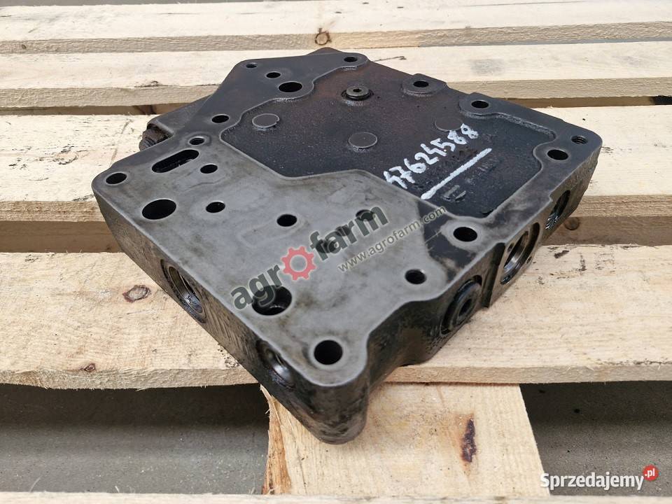 Zawór Case Magnum 235 250 260 280 Byków