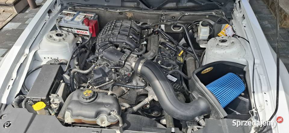 Ford Mustang 37 V generacja V6 poliftowy mały 3731cm3