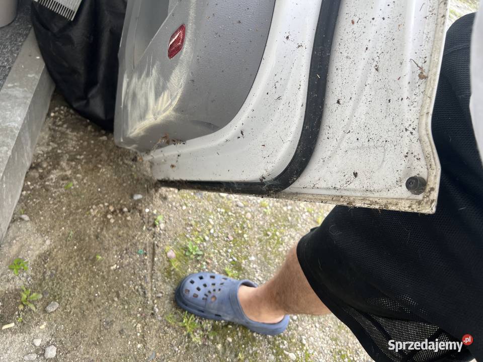 Drzwi prawe VW CADDY Kompletne bez rdzy Darłowo