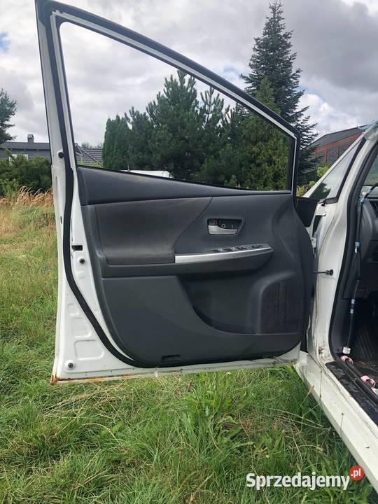 Drzwi przednie lewe Toyota Prius Plus Toyota Części samochodowe