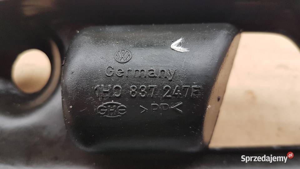 VW GOLF III 3 OSŁONA ZAŚLEPKA KLAMKI 1H0837247F Skarżysko-Kamienna sprzedam