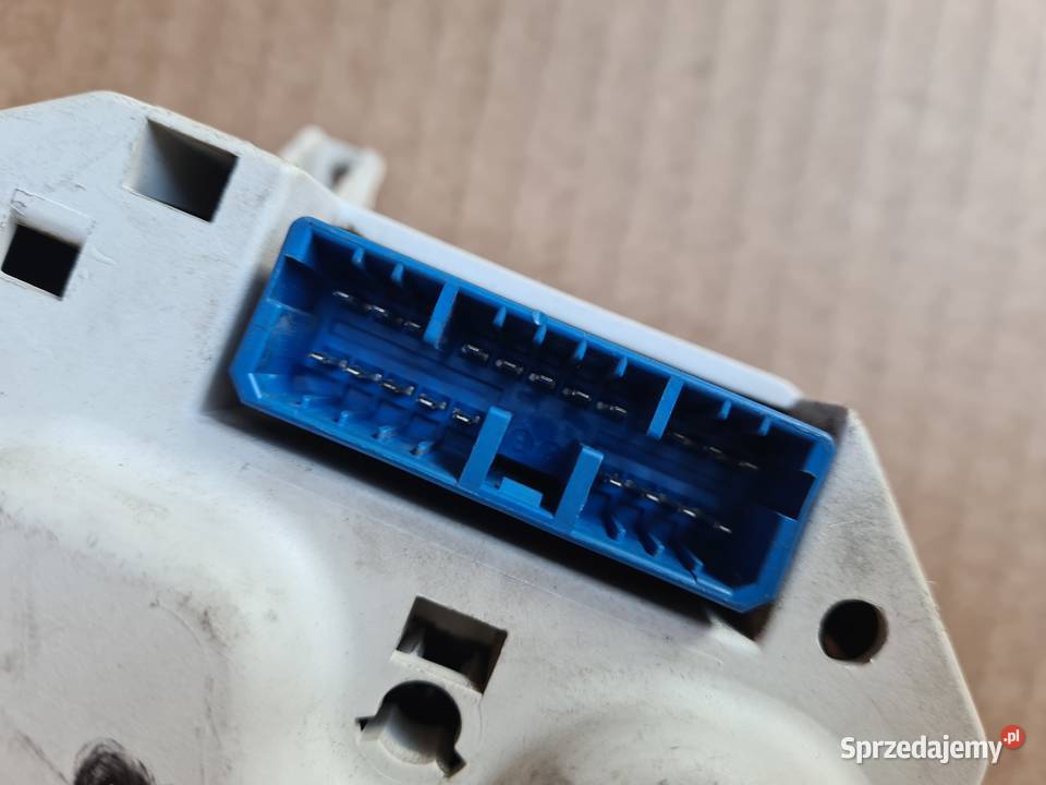 IVECO DAILY 3 9906 licznik zegary