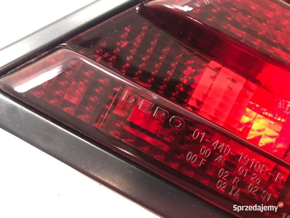 MERCEDES W124 C124 EKLASSE 8496 LAMPA PRAWY TYŁ osobowe świętokrzyskie Skarżysko-Kamienna sprzedam