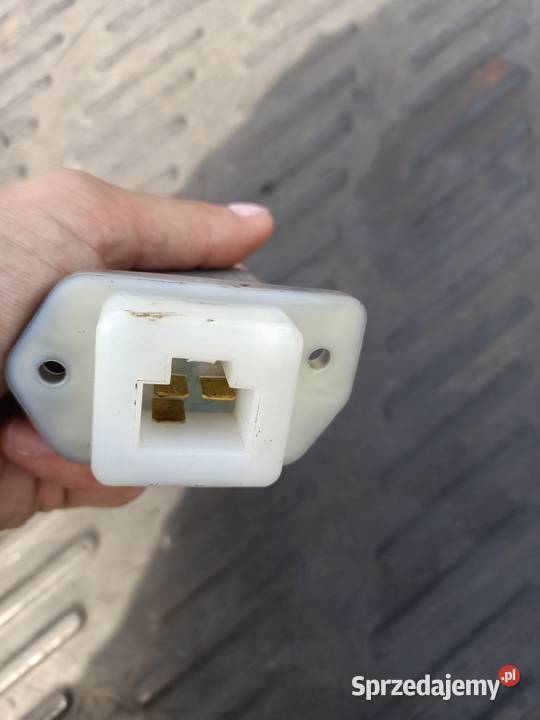 Rezystor opornik dmuchawy nissan primera P12 Szczecin