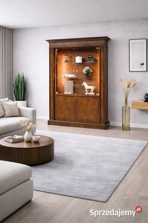 Zabytkowa podświetlana witryna art deco wielkopolskie