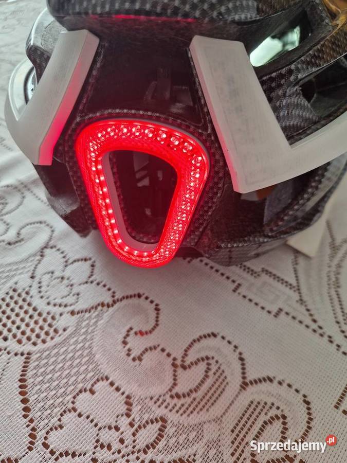 Kask rowerowy z oświetleniem led Kroczyce sprzedam
