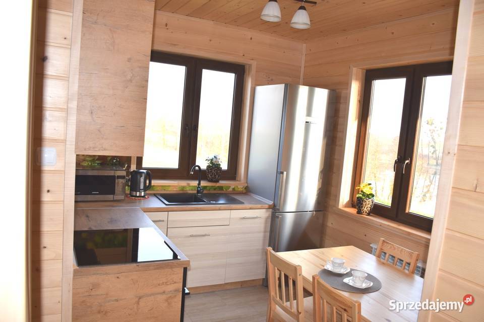 Dom całoroczny z prywatną linią brzegową jeziora sprzedam