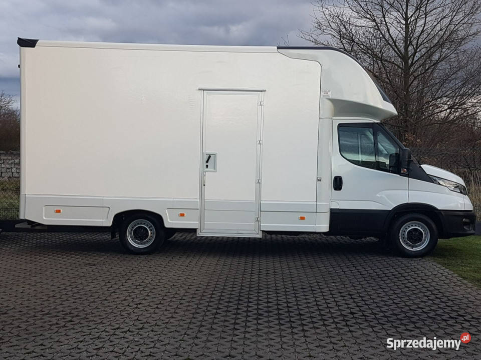 Iveco Daily KONTENER NISKOPODŁOGOWY 443x223x242 2287cm3 Poręba sprzedam