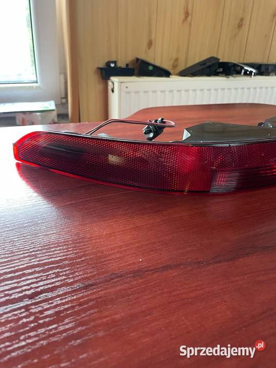 Prawa i lewa lampa tylna Audi q7 USA 4M0 945 096 Morąg sprzedam
