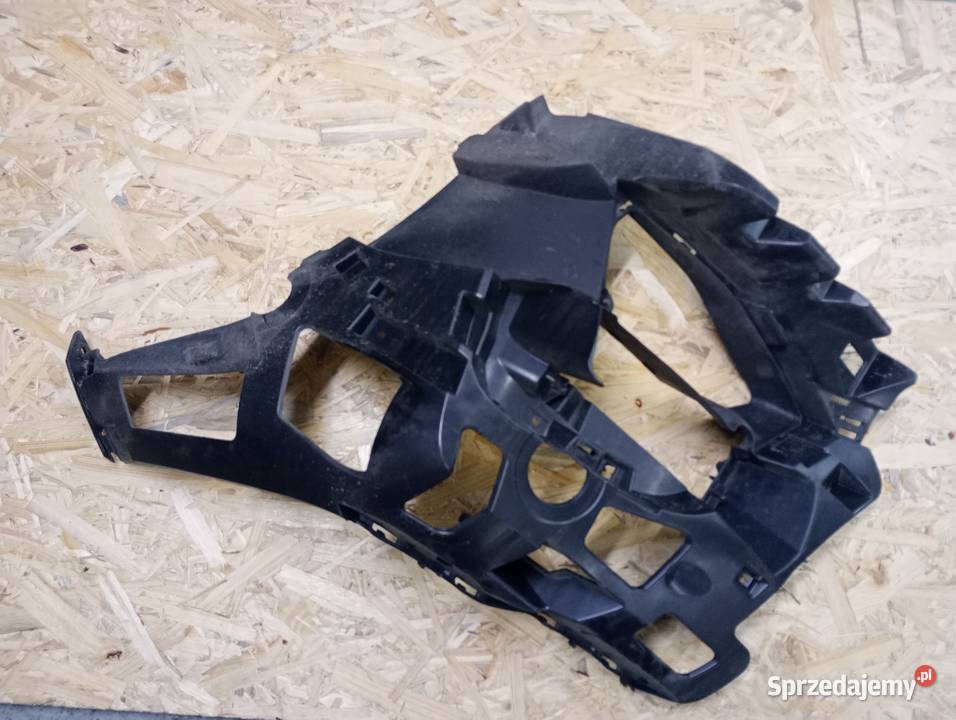 Ślizg lewy zderzak przód BMW f40 f44 osobowe śląskie Świerklany