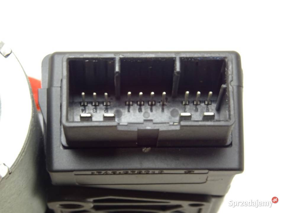 SILNICZEK SZYBERDACHU JAGUAR FPACE JK8353508AC