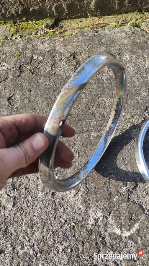 Ramka lampy przedniej Skoda 100s Oświetlenie Części samochodowe śląskie Cieszyn