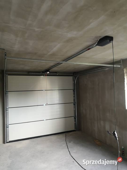 Brama na PILOTA Antracyt 3000x2125 garażowa metal małopolskie Limanowa