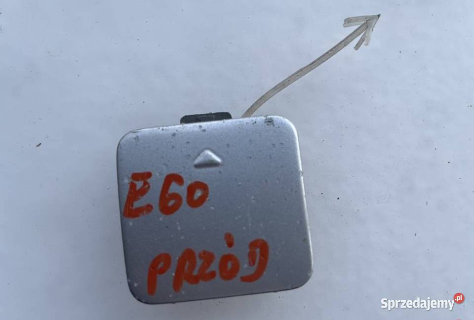 BMW 5 E60 E61 ZAŚLEPKA HAKA ZDERZAKA PRZÓD Pozostałe