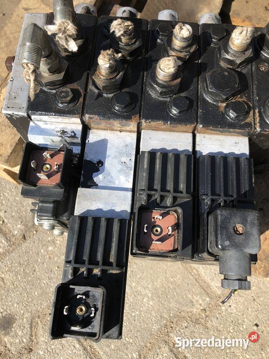 rozdzielacz danfoss danfos pvg32 4 sekcje cewki Dobrodzień