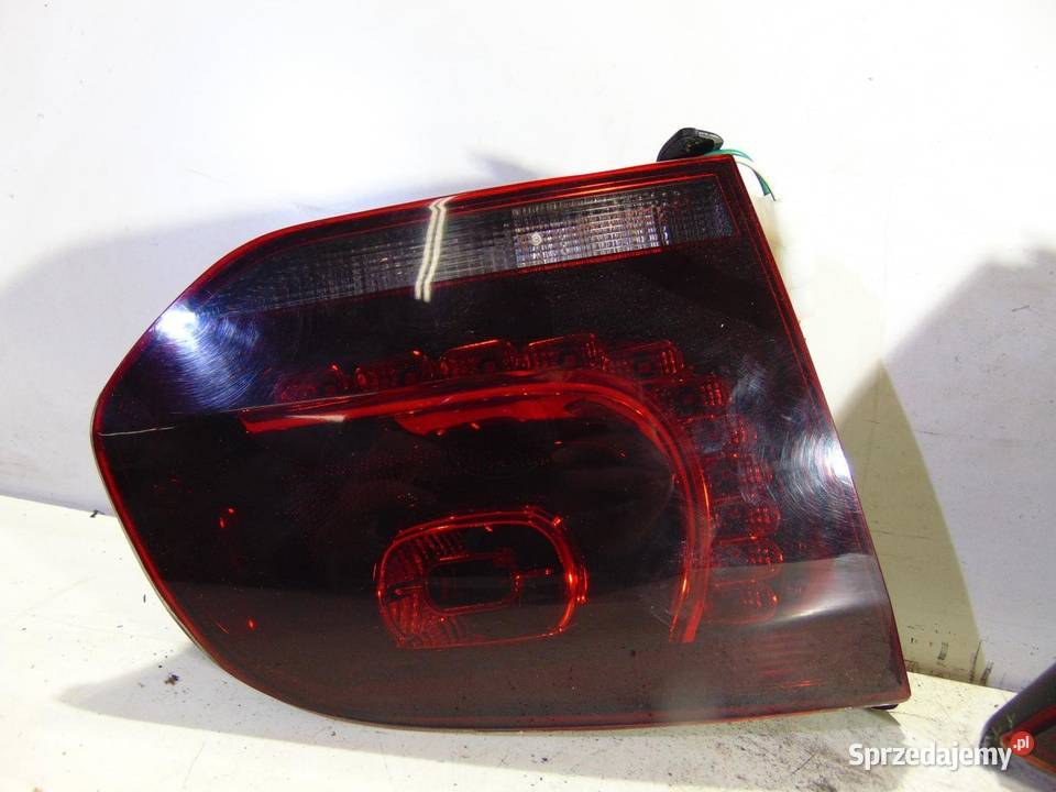 LAMPA LEWA PRAWA TYLNA TYŁ KLAPY VW GOLF VI