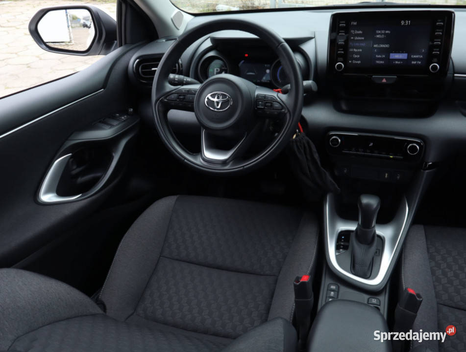 Toyota Yaris 15 VVTi Hybrid Łódź