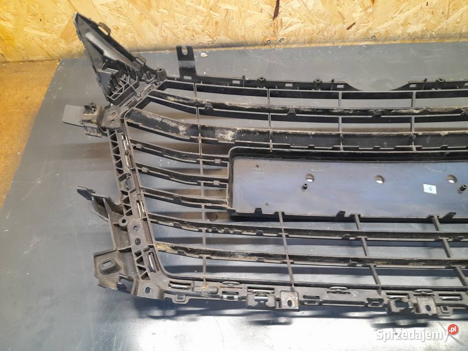 AUDI TT TTS S LINE ATRAPA GRILL 8S0853651 osobowe Goleniów