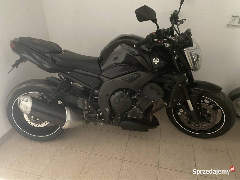 Yamaha FZ1 yzf car gsx Hornet ninja h2r nieuszkodzony Ziębice