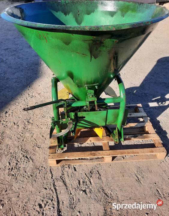 Lejek rozsiewacz nawozu Sejny