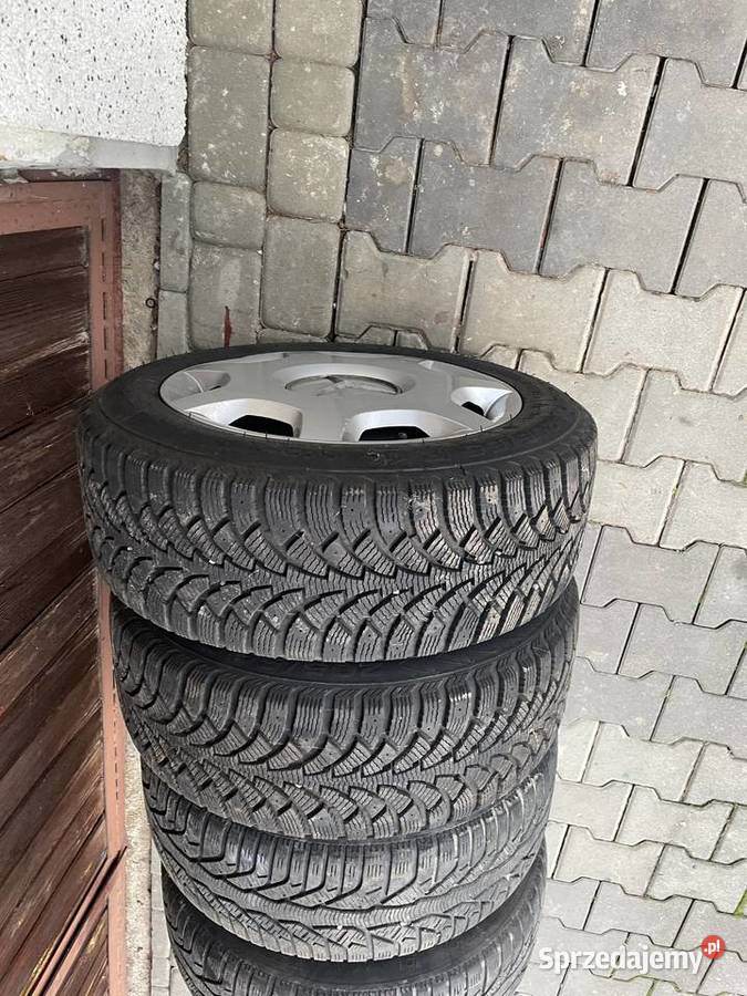 Felgi stalowe kołpaki 205 55 r16 opony zimowe Żegocina
