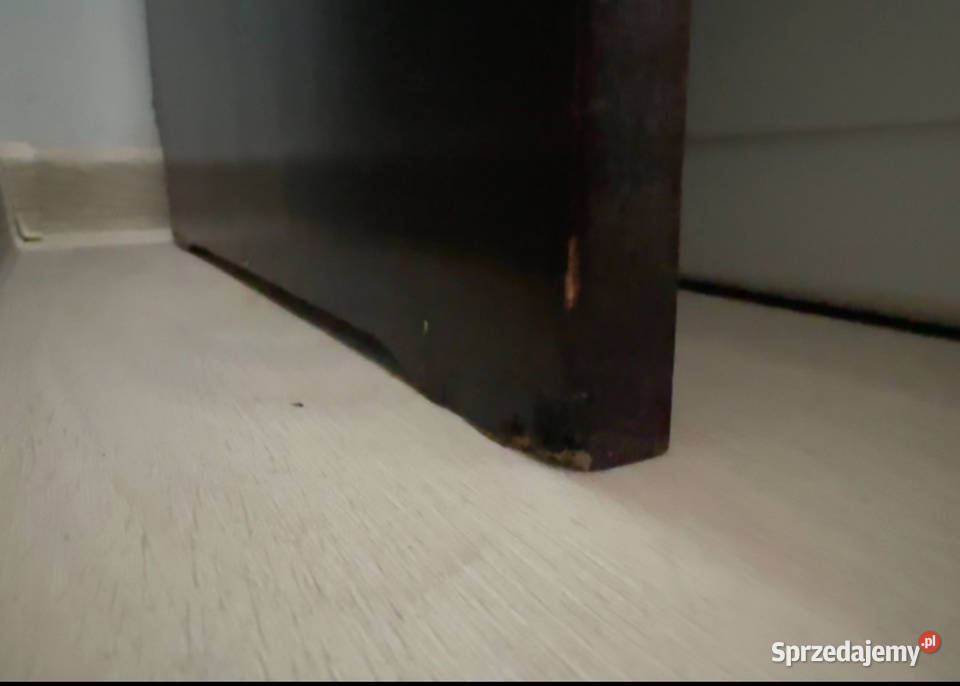 Klasyczne biurko gabinetowe z blatem wyścielonym Opole