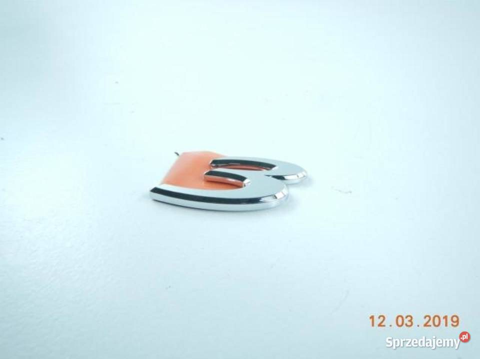 ZNACZEK EMBLEMAT KLAPY MAZDA 3 0409 osobowe lubelskie