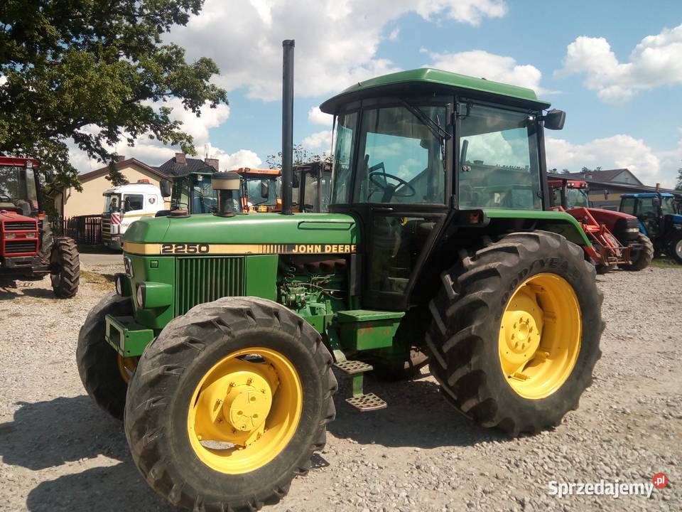 Ciągnik rolniczy John deere 2250 ursus massey John Deere lubelskie Dwornia