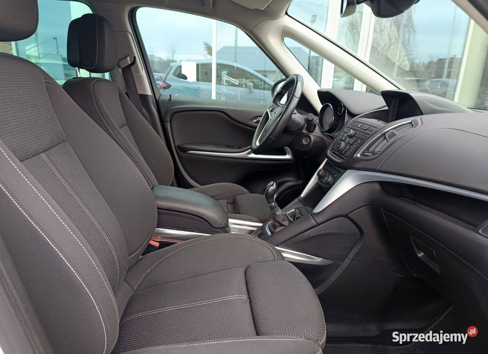 Opel Zafira Tourer 16 CDTI 136 bogate VAT marża