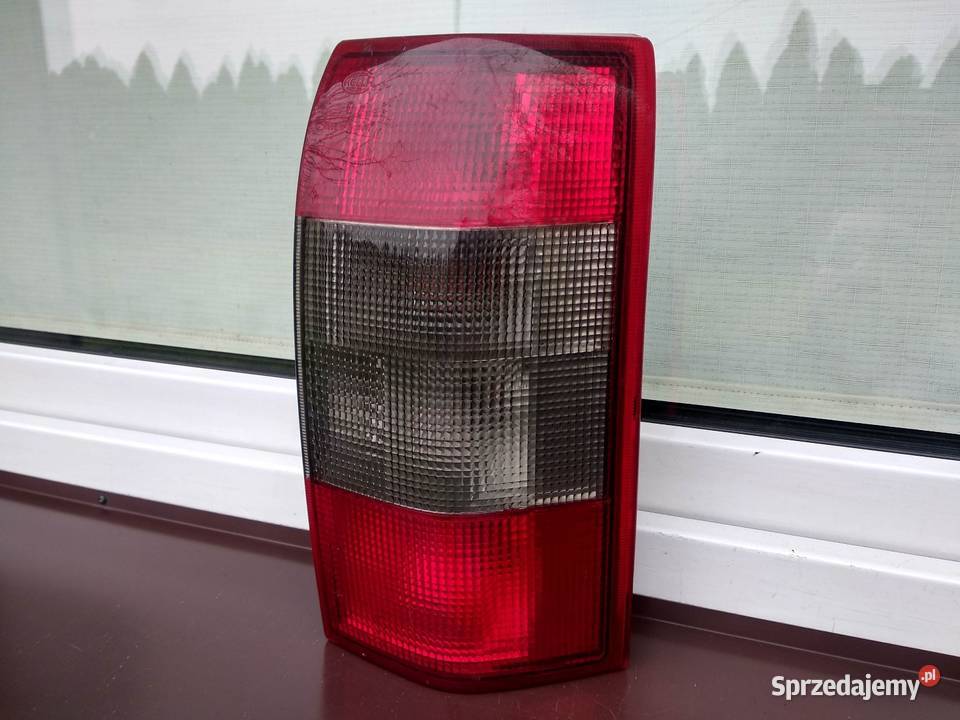 Opel Omega B kombi Caravan lampa tył tylna prawa Motoryzacja Sieradz sprzedam