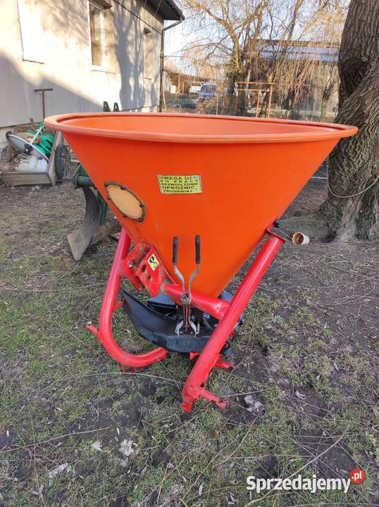 Rozsiewacz do nawozu Lejek 300L lubelskie sprzedam