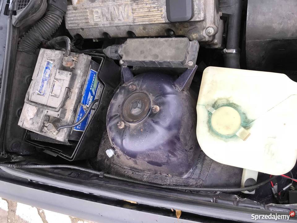 BMW E36 Compact 16 długie OC i PT Częstochowa